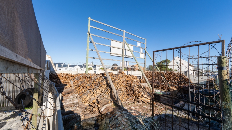 Commercial Property for Sale in Struisbaai Western Cape